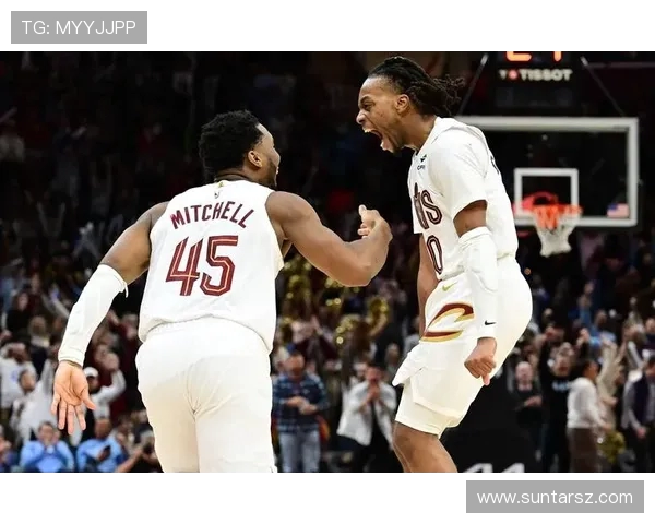 76人迎战篮网 乔尔恩比德与凯里欧文巅峰对决 谁能笑到最后 76人迎战篮网 乔尔恩比德与凯里欧文巅峰对决 谁能笑到最后