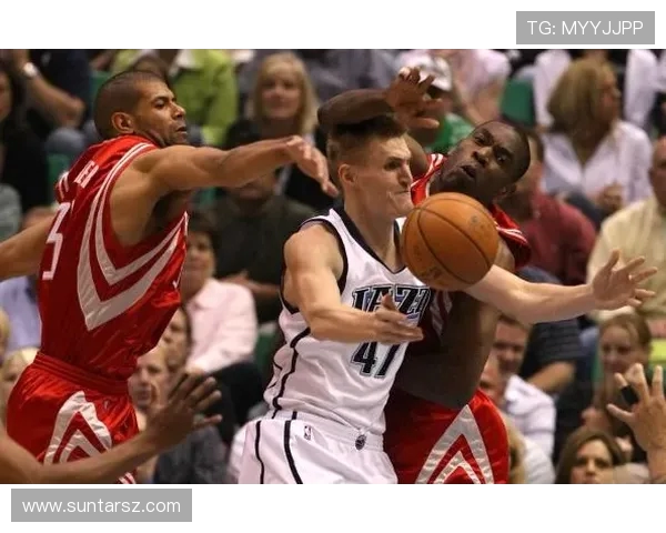 2007年火箭与魔术的经典对决回顾与精彩瞬间分析 2007年火箭与魔术的经典对决回顾与精彩瞬间分析