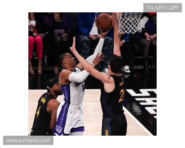 今日勇士对阵国王精彩直播全程回顾与赛后分析尽在这里 今日勇士对阵国王精彩直播全程回顾与赛后分析尽在这里