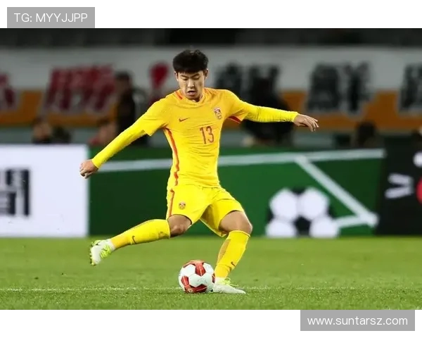 凯恩的传奇之路：从足球天才到世界级教练的蜕变与影响